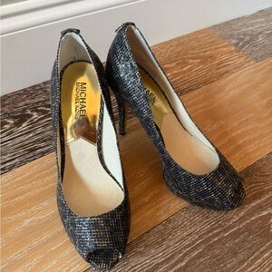Michael Kors Erika Leopard Print Glitter Platform Peep Toe Pumps Size 7